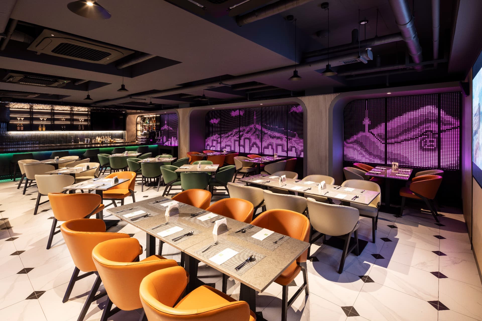 르 스타일 레스토랑 & 루프탑